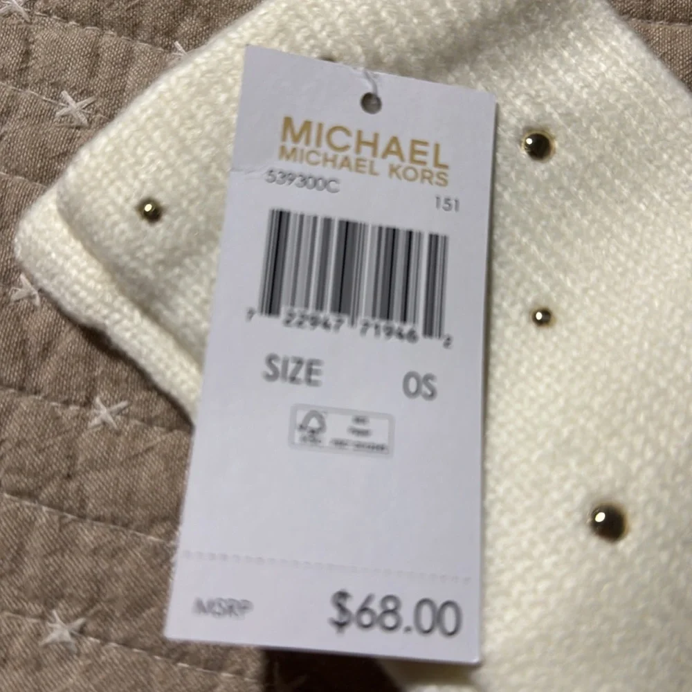 NWT Michael Kors Cream Knit Beret and Glove Set - Picture 2 of 4